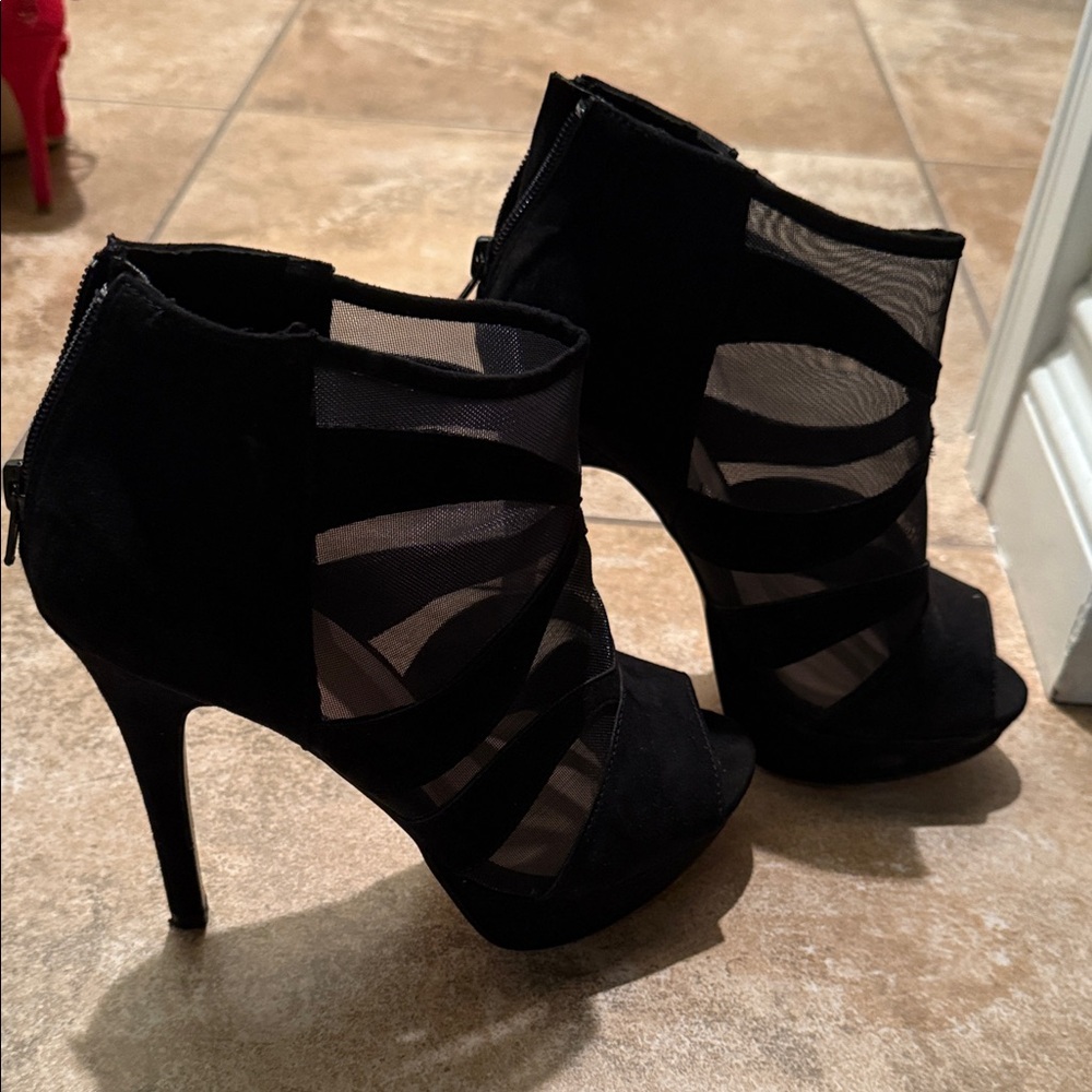 Elegant Black Mesh Women's Heels